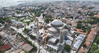 Ayasofya Camii’ndeki Restorasyon Çalışmaları Havadan Görüntülendi: Tarihî Yapıda Titiz Süreç